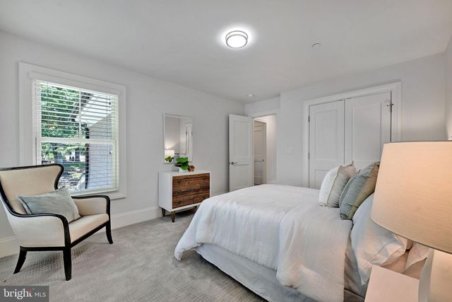 6517 BARNABY ST NW, Washington, DC 20015