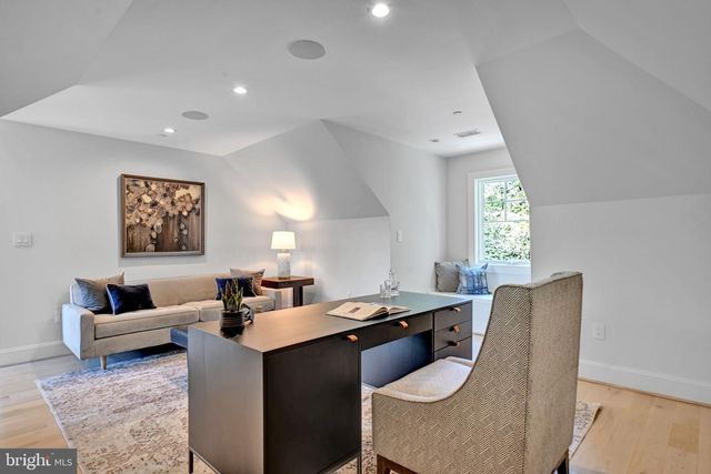 6517 BARNABY ST NW, Washington, DC 20015