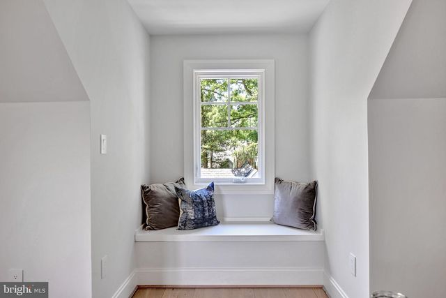 6517 BARNABY ST NW, Washington, DC 20015