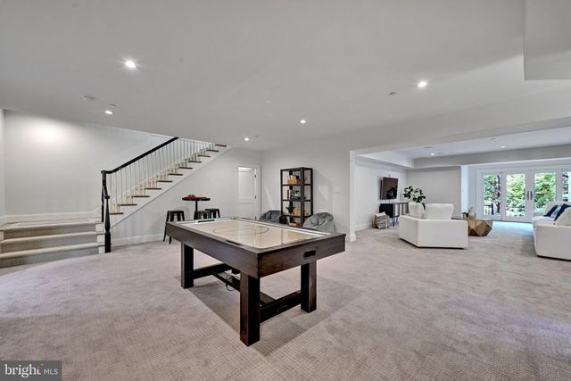 6517 BARNABY ST NW, Washington, DC 20015