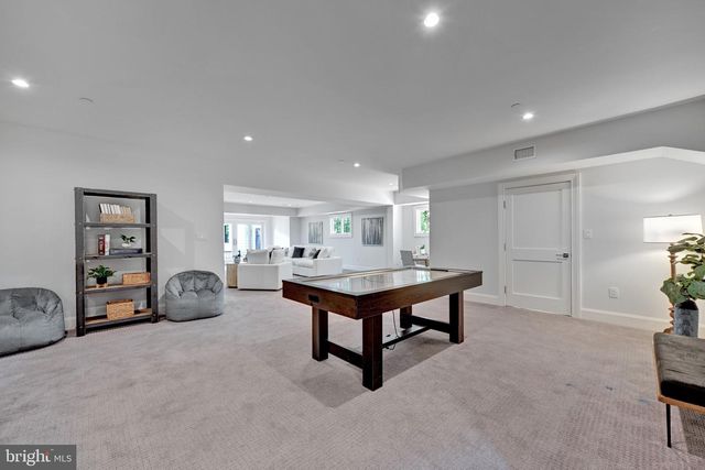 6517 BARNABY ST NW, Washington, DC 20015