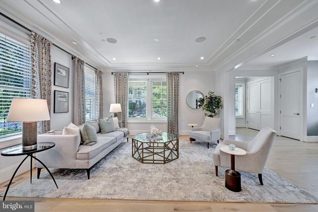 6517 BARNABY ST NW, Washington, DC 20015