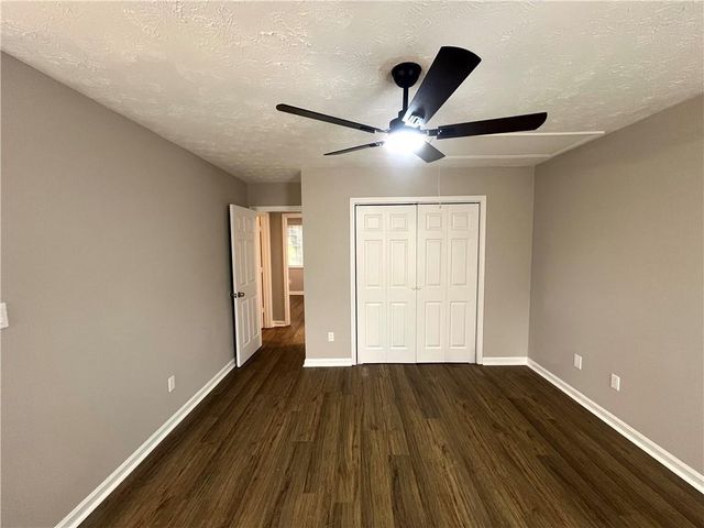 5843 Summerglen Lane, Atlanta, GA 30349