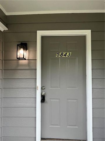 5843 Summerglen Lane, Atlanta, GA 30349