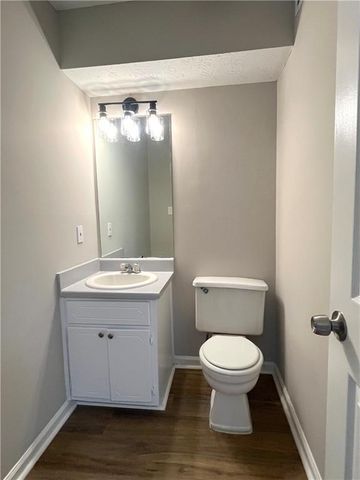 5843 Summerglen Lane, Atlanta, GA 30349