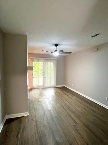 5843 Summerglen Lane, Atlanta, GA 30349