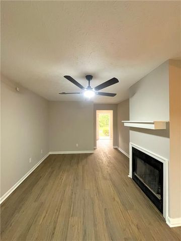 5843 Summerglen Lane, Atlanta, GA 30349