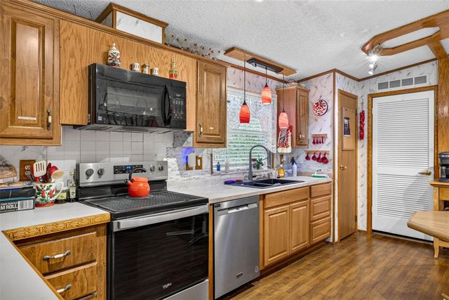 16435 SWEETWATER ROAD, Dade City, FL 33523
