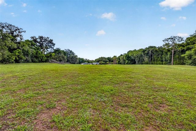 16435 SWEETWATER ROAD, Dade City, FL 33523