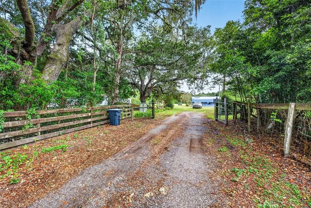 16435 SWEETWATER ROAD, Dade City, FL 33523