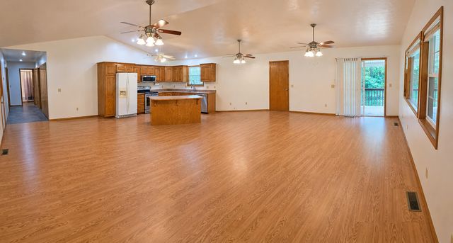 29474 Farm Road 1260, Golden, MO 65658