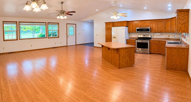29474 Farm Road 1260, Golden, MO 65658