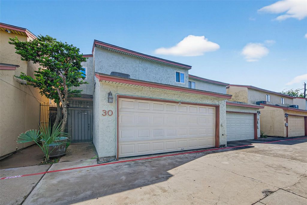 11311 Harwin Drive 30, Houston, TX 77072
