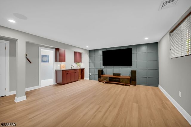 3 Brook Ridge Ct, Cedar Grove Twp., NJ 07009