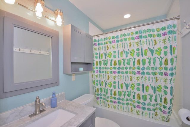 4635 S 50th STREET, Greenfield, WI 53220