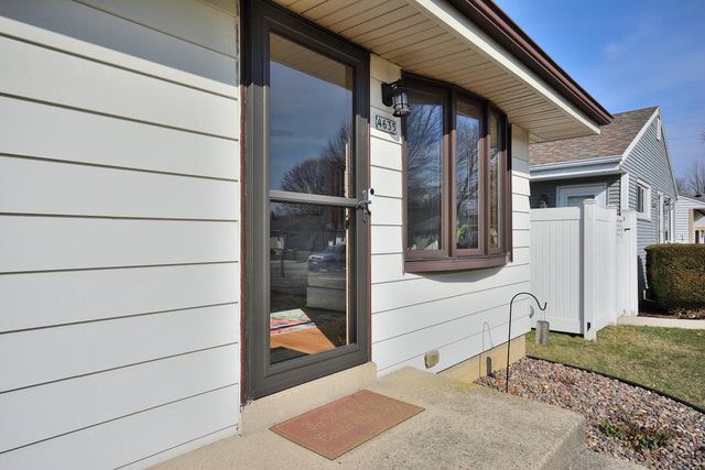 4635 S 50th STREET, Greenfield, WI 53220