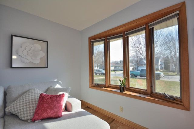 4635 S 50th STREET, Greenfield, WI 53220