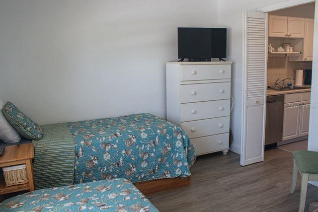 10037 N 62ND TERRACE N 19, St Petersburg, FL 33708