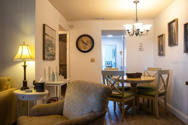 10037 N 62ND TERRACE N 19, St Petersburg, FL 33708