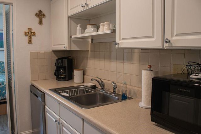 10037 N 62ND TERRACE N 19, St Petersburg, FL 33708