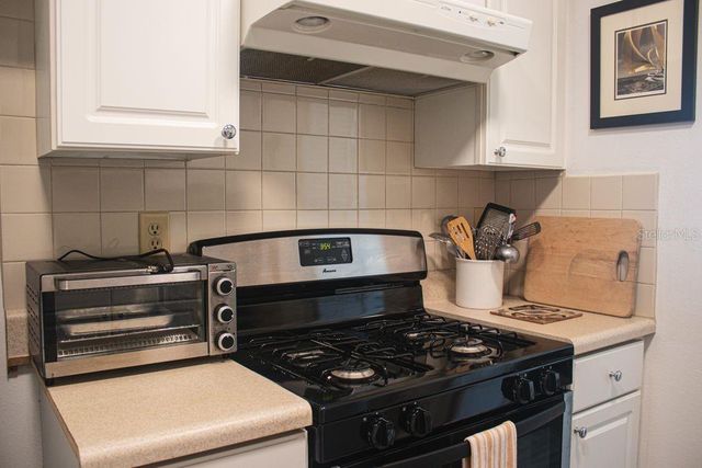 10037 N 62ND TERRACE N 19, St Petersburg, FL 33708