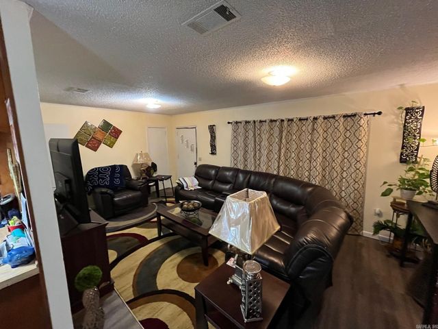 4300 S Highway 65, Pine Bluff, AR 71601