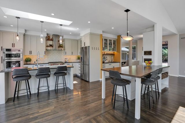 23695 Hutchinson Road, Los Gatos, CA 95033