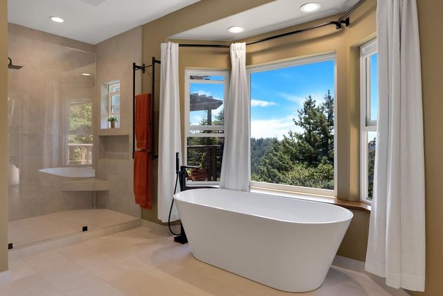 23695 Hutchinson Road, Los Gatos, CA 95033