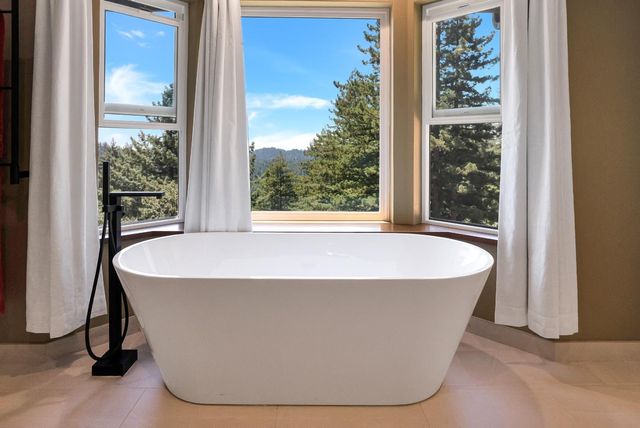 23695 Hutchinson Road, Los Gatos, CA 95033