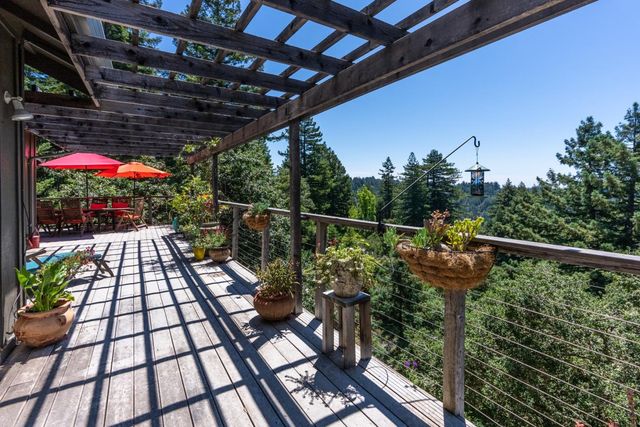 23695 Hutchinson Road, Los Gatos, CA 95033