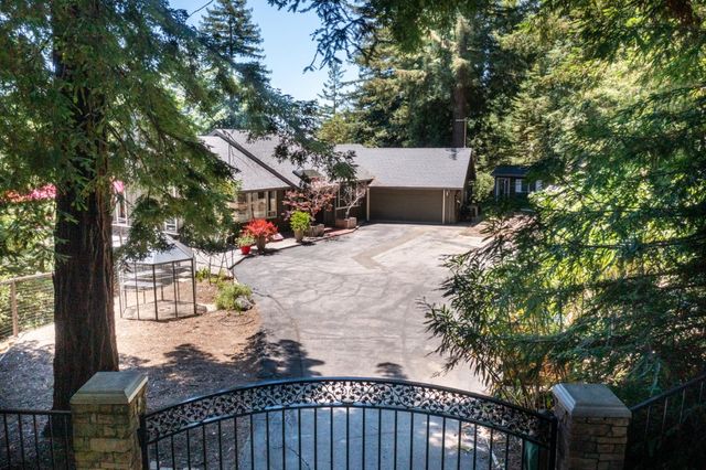 23695 Hutchinson Road, Los Gatos, CA 95033