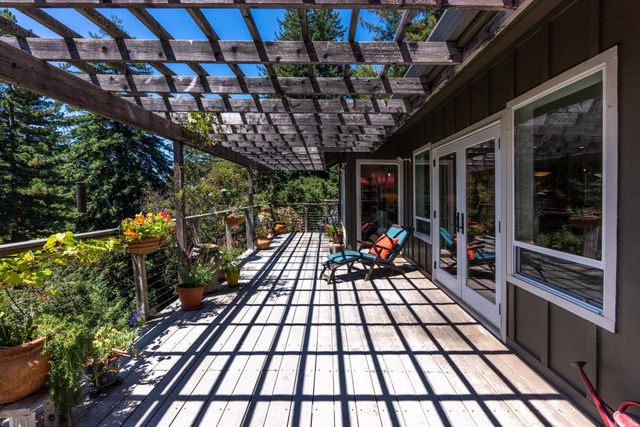 23695 Hutchinson Road, Los Gatos, CA 95033