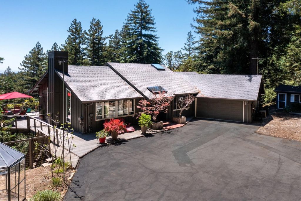 23695 Hutchinson Road, Los Gatos, CA 95033