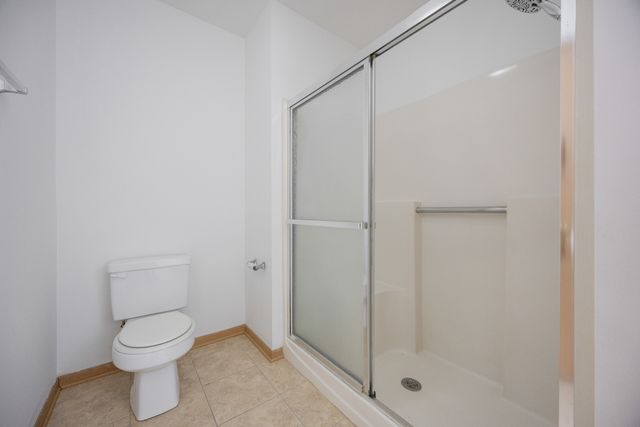 881 N Swift Road 203, Addison, IL 60101