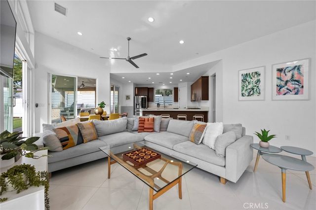 2461 N Junipero Avenue, Palm Springs, CA 92262