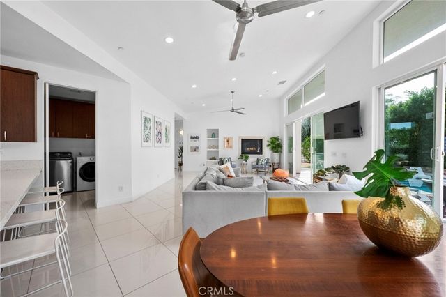 2461 N Junipero Avenue, Palm Springs, CA 92262