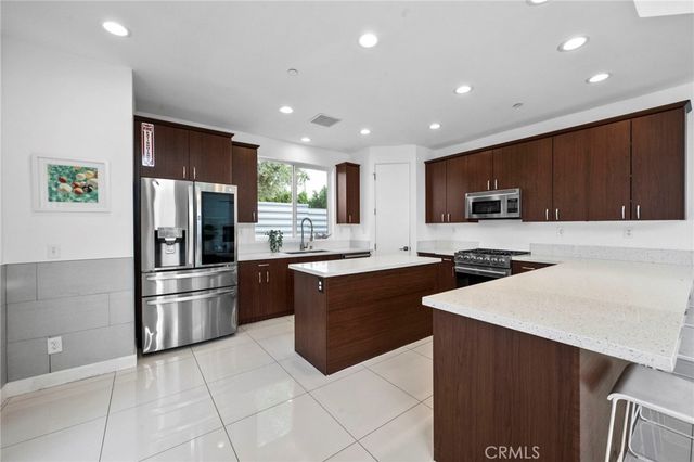 2461 N Junipero Avenue, Palm Springs, CA 92262