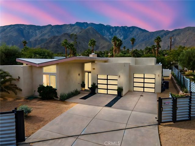 2461 N Junipero Avenue, Palm Springs, CA 92262