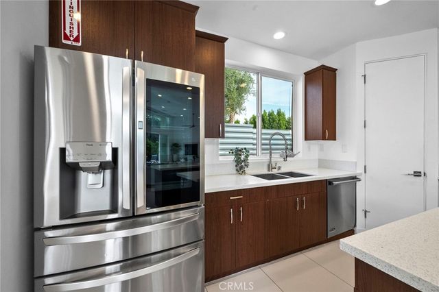 2461 N Junipero Avenue, Palm Springs, CA 92262