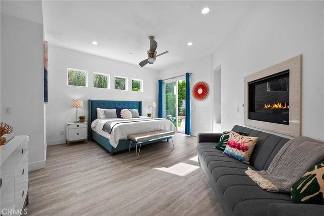 2461 N Junipero Avenue, Palm Springs, CA 92262