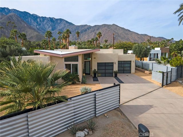 2461 N Junipero Avenue, Palm Springs, CA 92262
