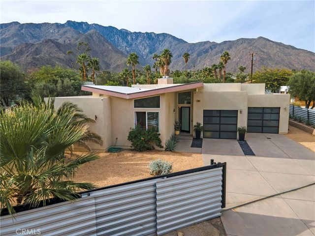 2461 N Junipero Avenue, Palm Springs, CA 92262