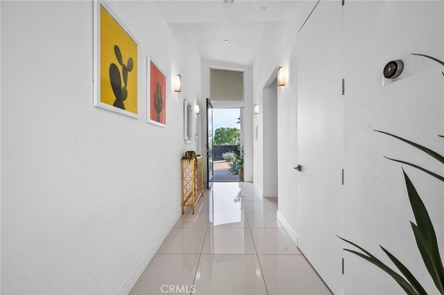 2461 N Junipero Avenue, Palm Springs, CA 92262