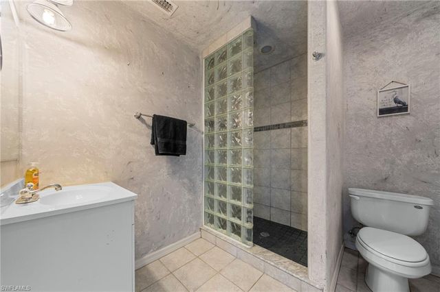 2617 SE 23rd AVE, Cape Coral, FL 33904