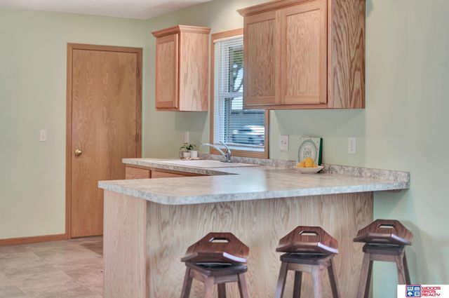 1105 Surfside Drive, Lincoln, NE 68528