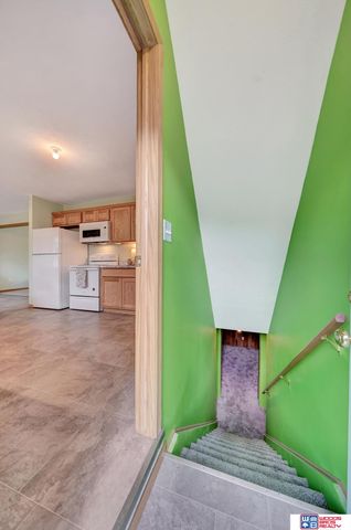 1105 Surfside Drive, Lincoln, NE 68528