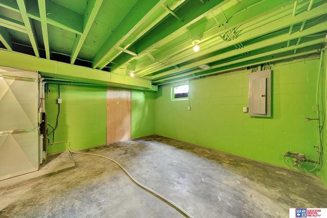 1105 Surfside Drive, Lincoln, NE 68528