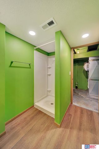 1105 Surfside Drive, Lincoln, NE 68528