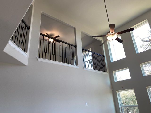 370 Bright Star LN, Georgetown, TX 78628