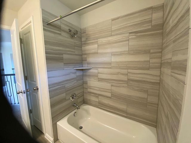 370 Bright Star LN, Georgetown, TX 78628